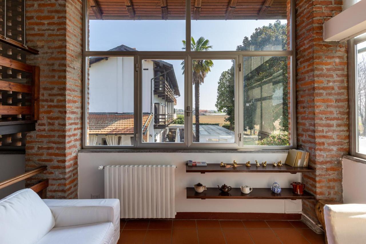 Bed and Breakfast Cascina cattabreghetta Pombia Esterno foto