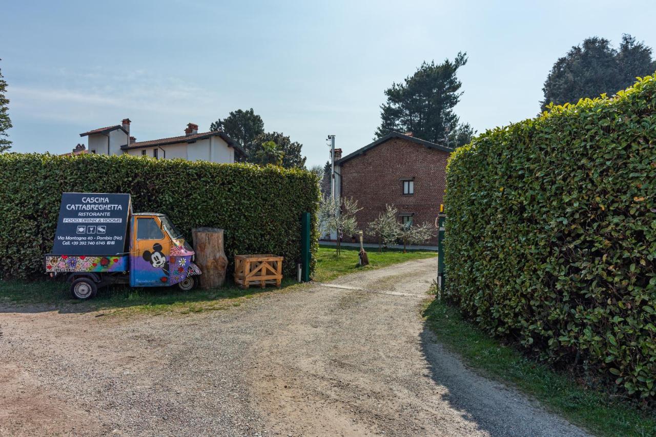 Bed and Breakfast Cascina cattabreghetta Pombia Esterno foto