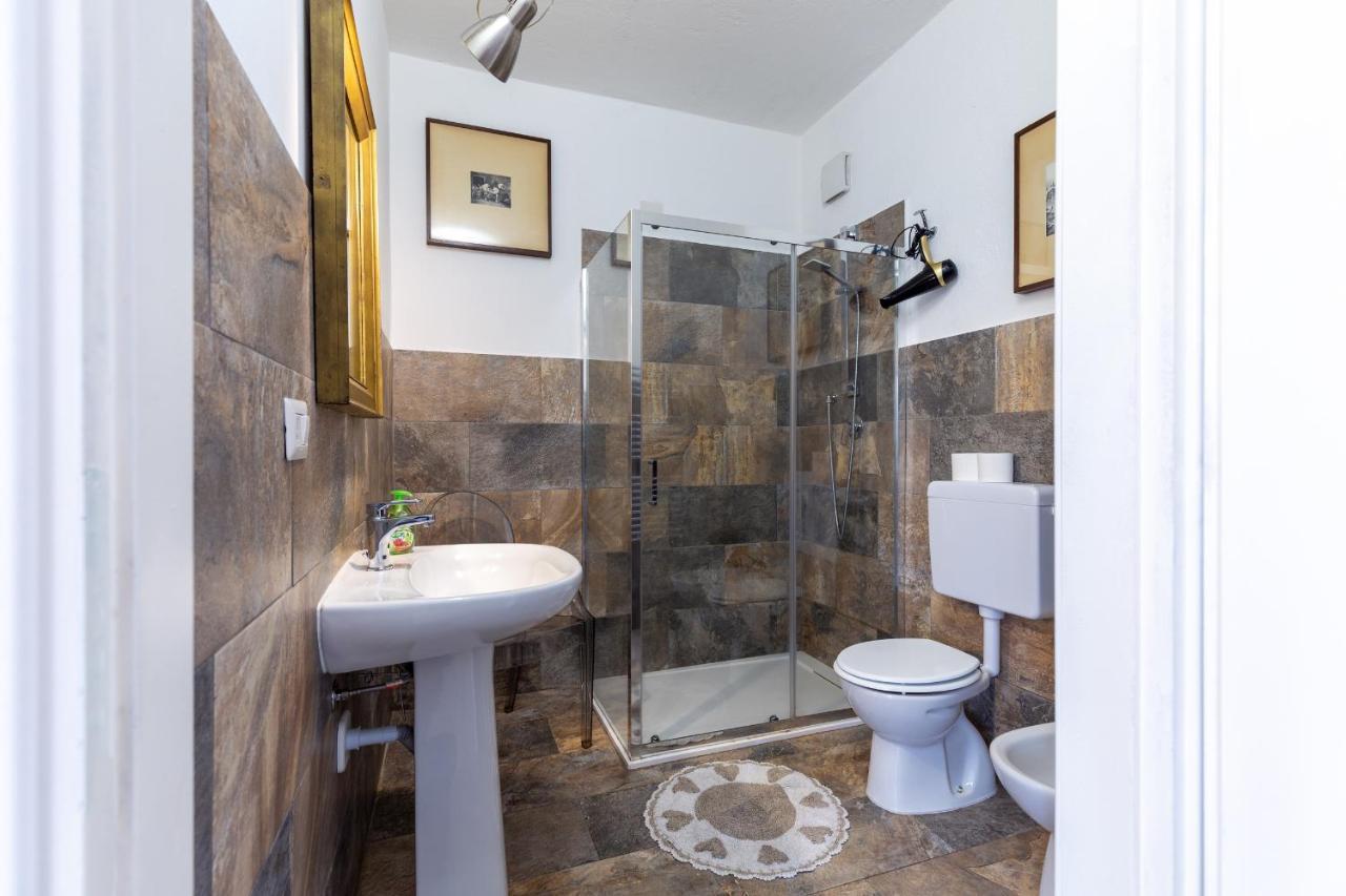 Bed and Breakfast Cascina cattabreghetta Pombia Esterno foto