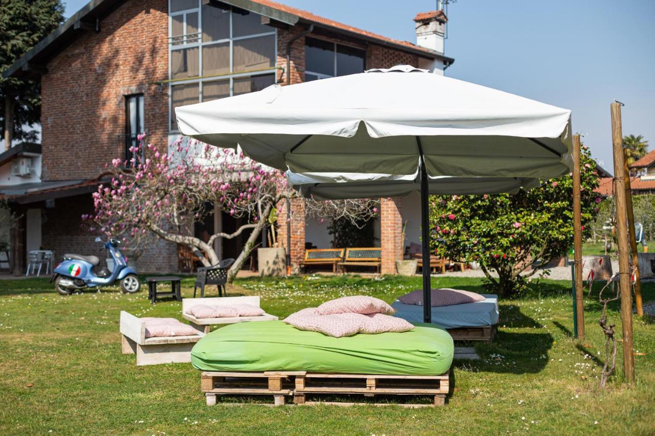 Bed and Breakfast Cascina cattabreghetta Pombia Esterno foto