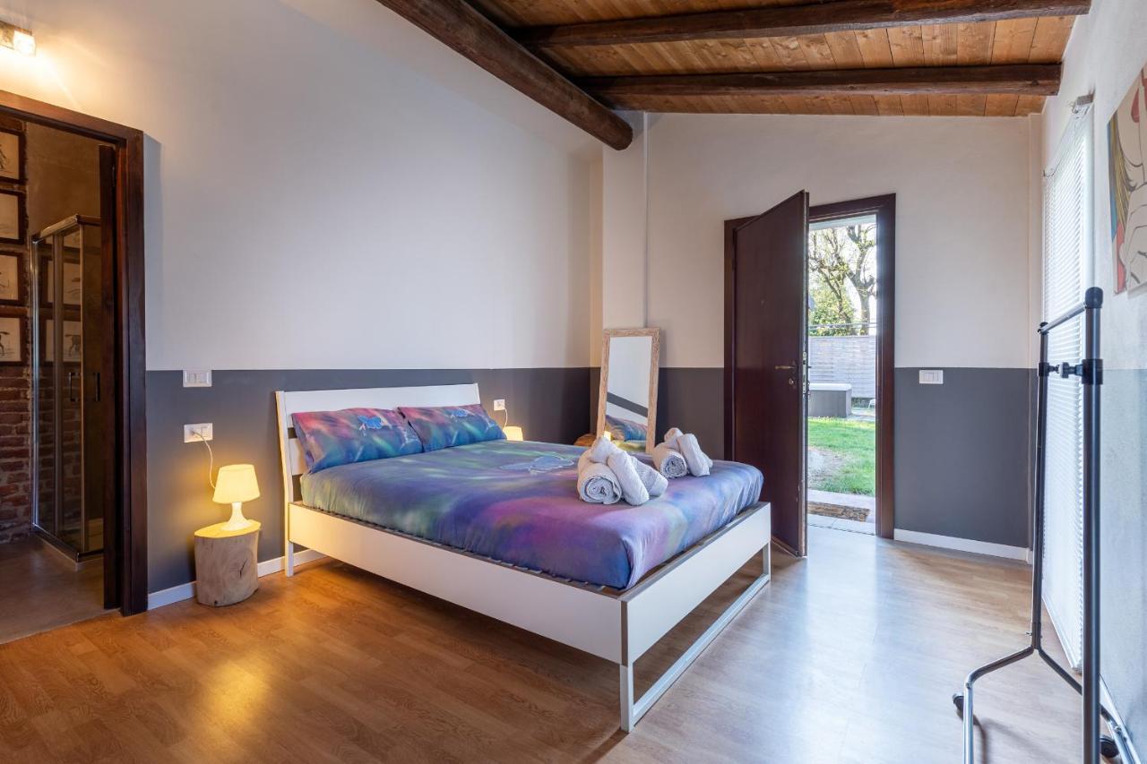 Bed and Breakfast Cascina cattabreghetta Pombia Esterno foto