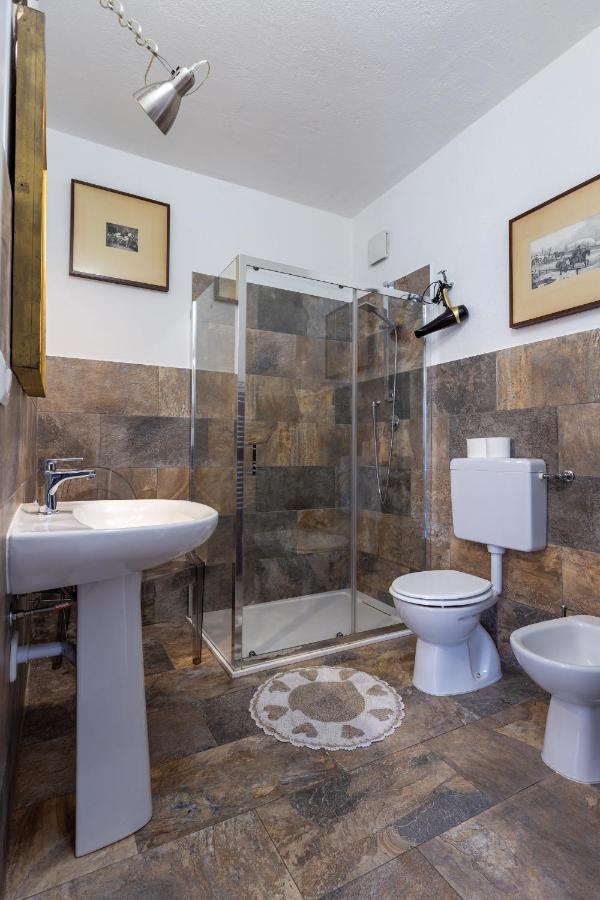 Bed and Breakfast Cascina cattabreghetta Pombia Esterno foto