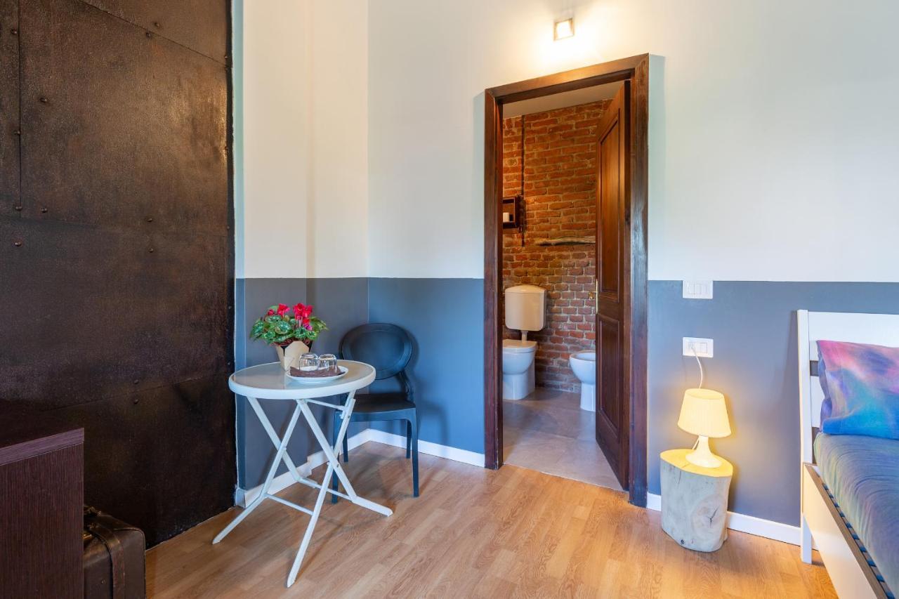Bed and Breakfast Cascina cattabreghetta Pombia Esterno foto